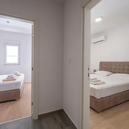 Marea Apartment