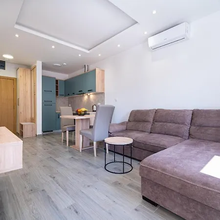 Marea Apartment